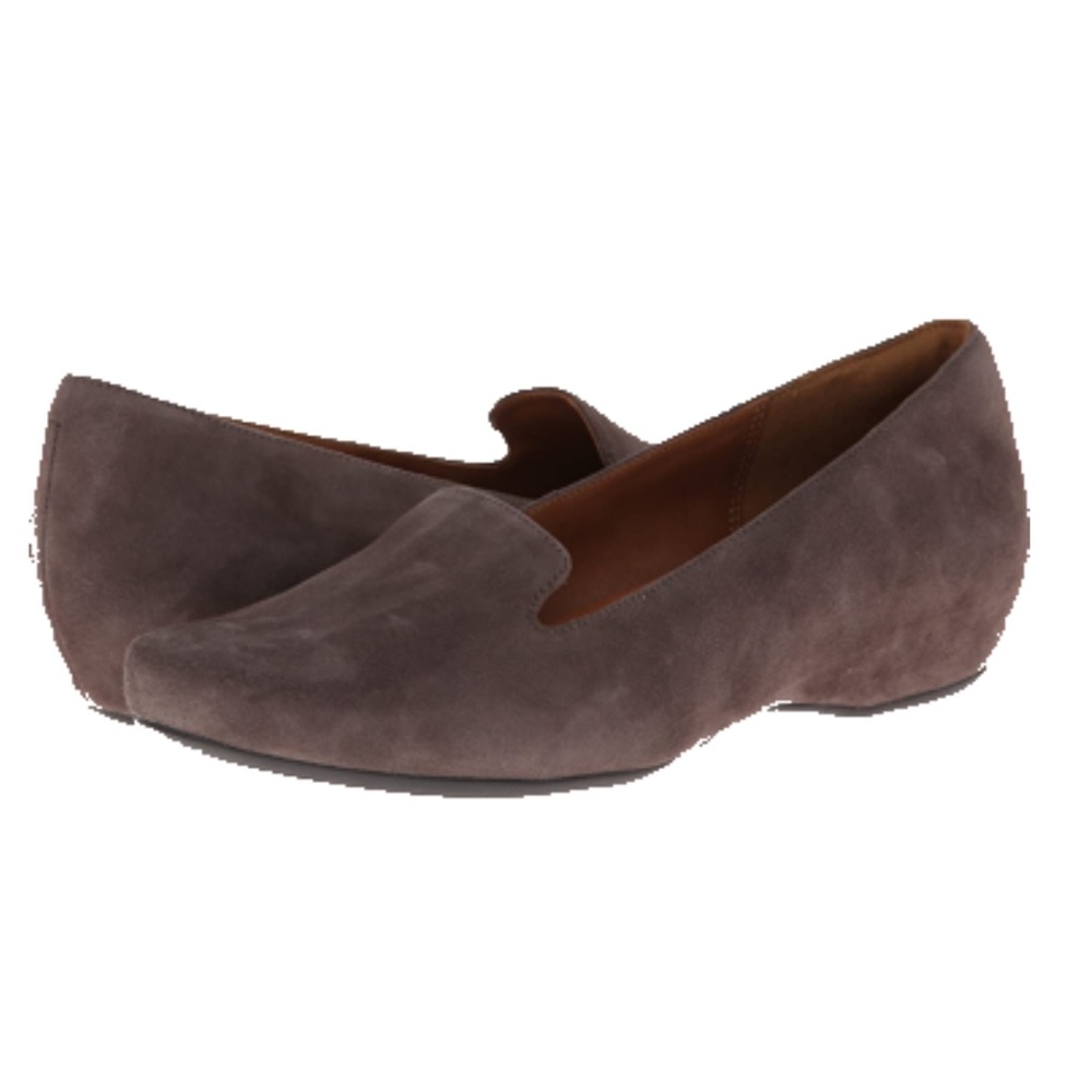New! Clarks Jazz Suede Flats 7.5 gray grey brown neutral comfort wedge heels